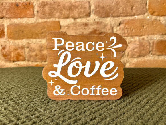 Lil Love Coffee sign